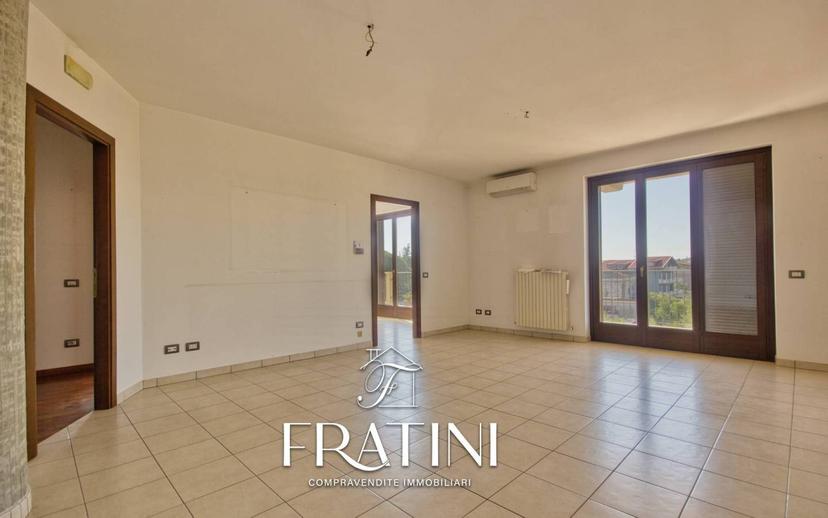 Appartamento via Kennedy 34, Centro, Sant'Egidio alla Vibrata — foto 6 di 20