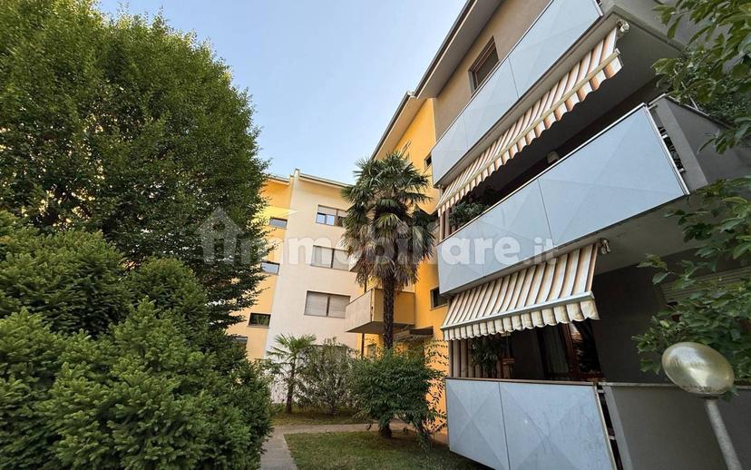 Trilocale via Aldo Moro 22, Centro, Sondrio — foto 35 di 44