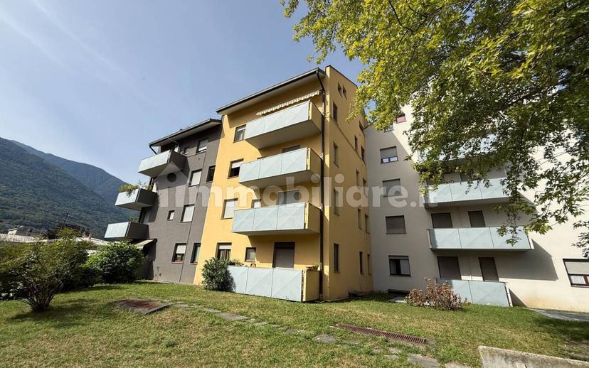 Trilocale via Aldo Moro 22, Centro, Sondrio — foto 3 di 44