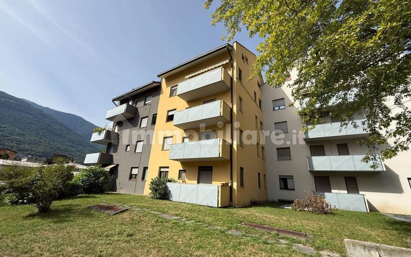 Trilocale via Aldo Moro 22, Centro, Sondrio — foto 4 di 44