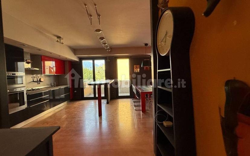 Trilocale via Aldo Moro 22, Centro, Sondrio — foto 18 di 44