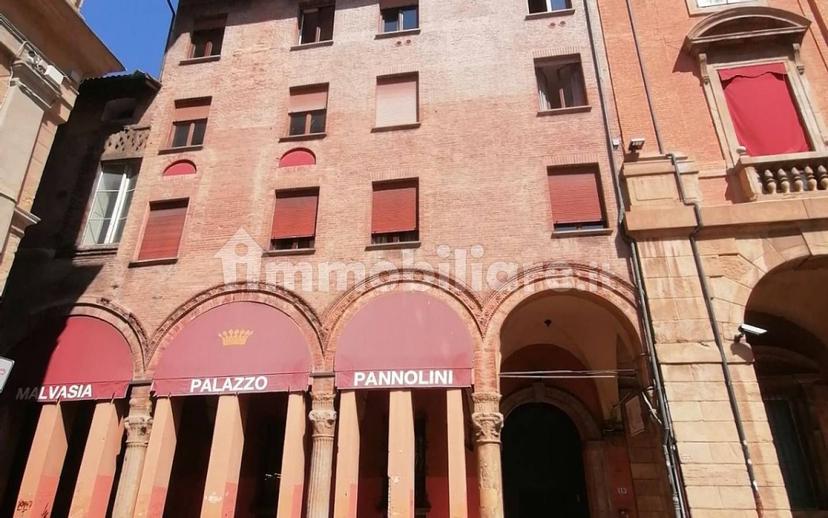 Stanza singola via Luigi Zamboni 18, Bologna