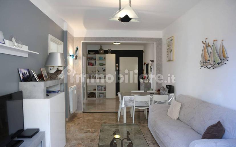 Trilocale via Colonnello Aprosio 81, Centro, Vallecrosia — foto 15 di 15