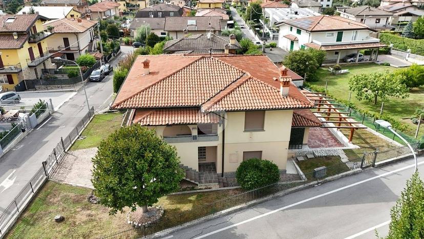 Villa unifamiliare via Dante Alighieri 21, Capriolo — foto 18 di 22