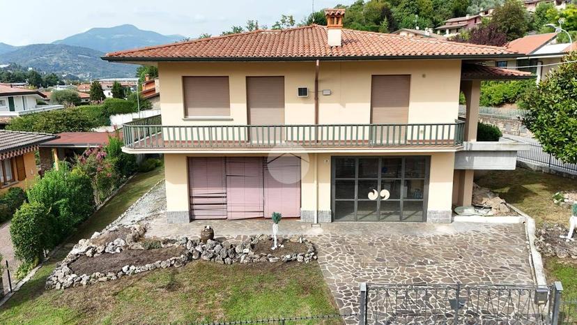 Villa unifamiliare via Dante Alighieri 21, Capriolo — foto 6 di 22