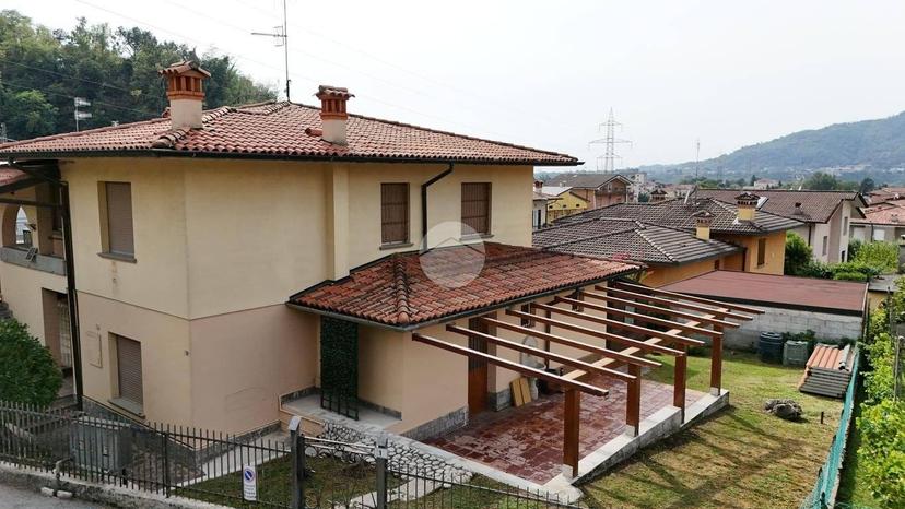 Villa unifamiliare via Dante Alighieri 21, Capriolo — foto 10 di 22