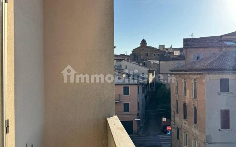 Appartamento via Pompeiana, 49, Centro, Osimo — foto 2 di 25