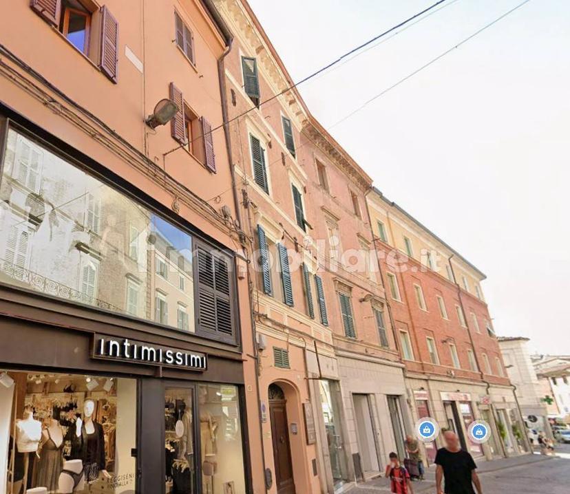 Appartamento corso della Repubblica 15, Centro, Fabriano — foto 7 di 11