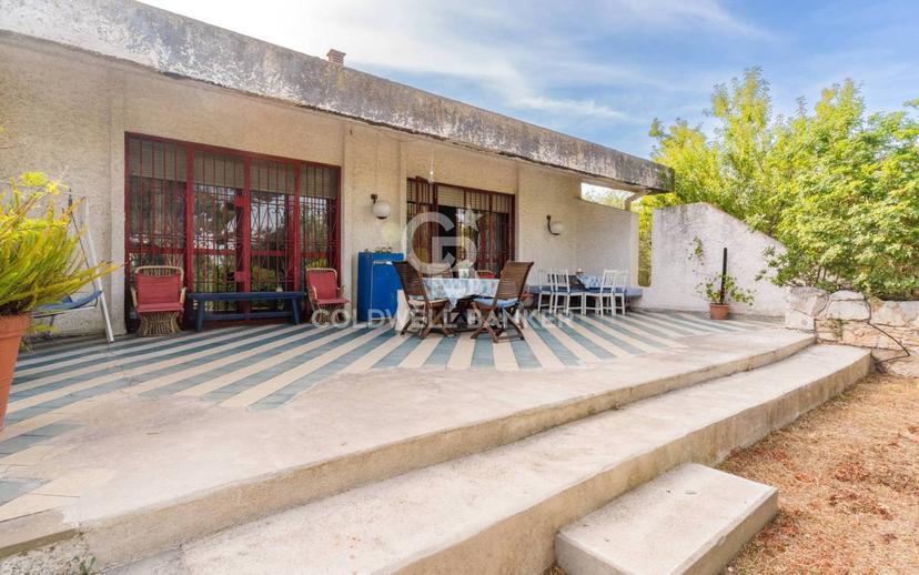 Villa unifamiliare Vico D'Amely 1, Santo Spirito, Bari — foto 3 di 37