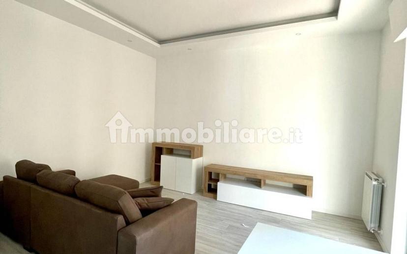 Bilocale via Grazia Deledda, Ospedale Civile, Brescia