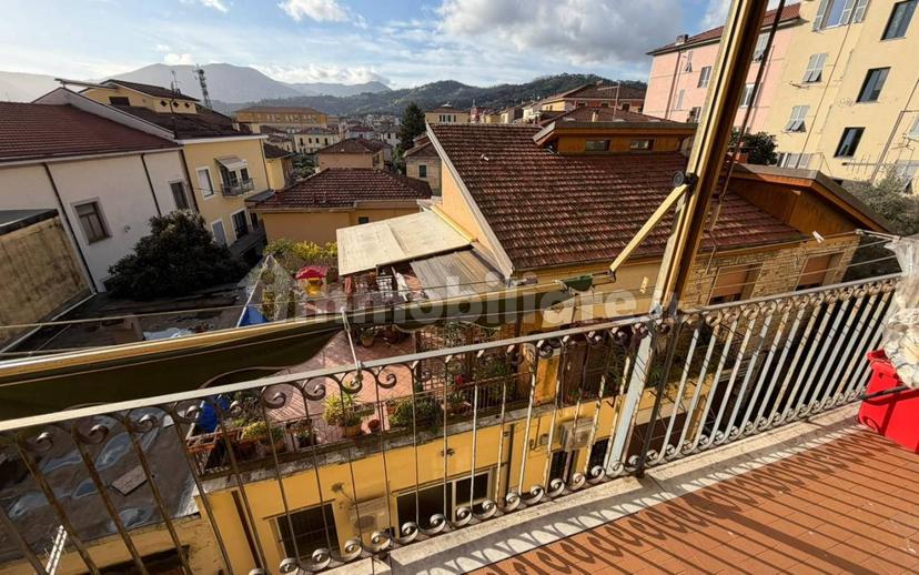 Appartamento buono stato, secondo piano, Migliarina, La Spezia