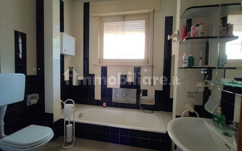 Villa unifamiliare, buono stato, 248 m², Centro, Viadana — foto 8 di 8