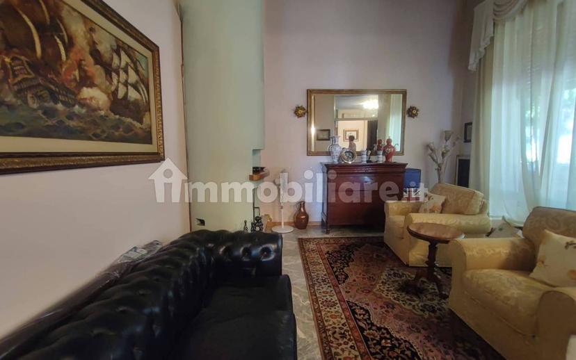 Villa unifamiliare, buono stato, 248 m², Centro, Viadana