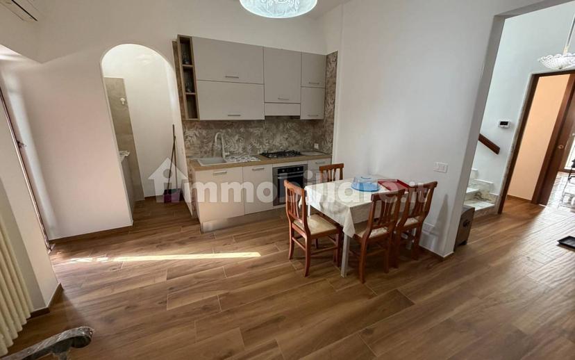 Trilocale via Umberto I, Valenzano — foto 2 di 9