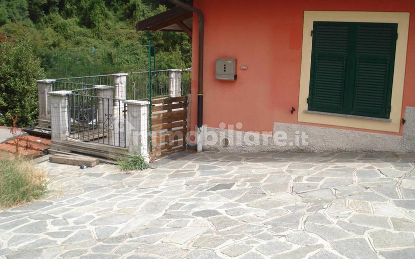 Villa unifamiliare via Airolo Ciona, Serra Riccò — foto 3 di 10