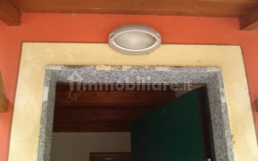 Villa unifamiliare via Airolo Ciona, Serra Riccò — foto 9 di 10