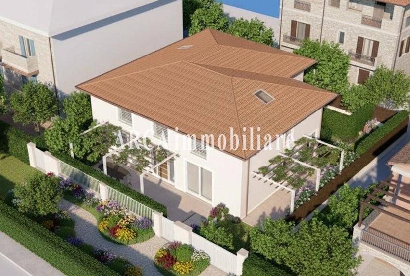 Villa unifamiliare, da ristrutturare, 130 m², Pietrasanta — foto 5 di 9