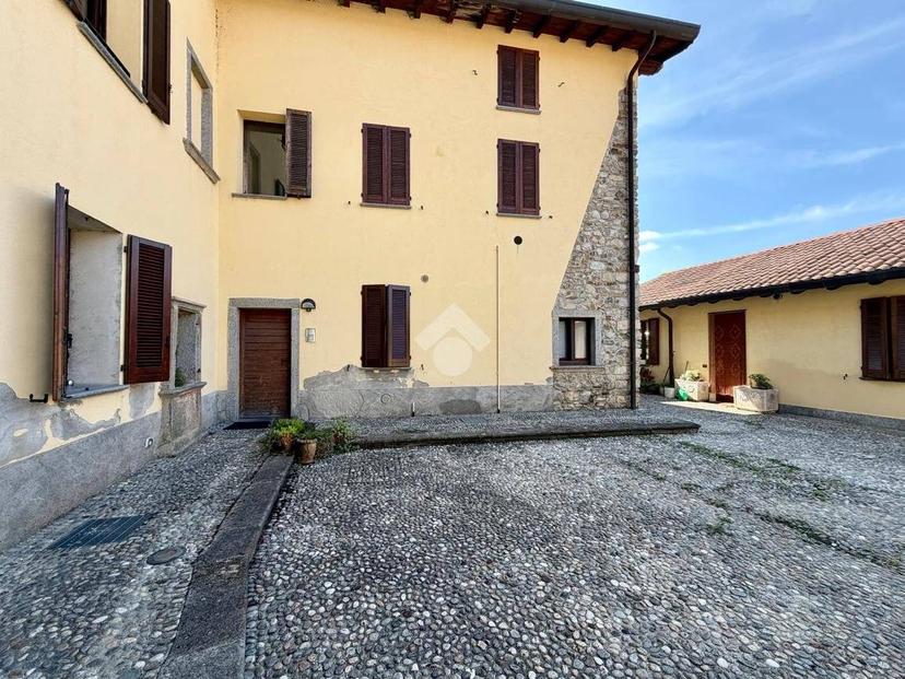 Bilocale via Santa Maria 11, Caprino, Caprino Bergamasco — foto 13 di 22