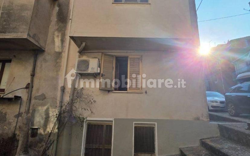 Terratetto unifamiliare 76 m², buono stato, Centro, Santa Caterina dello Ionio — foto 10 di 15