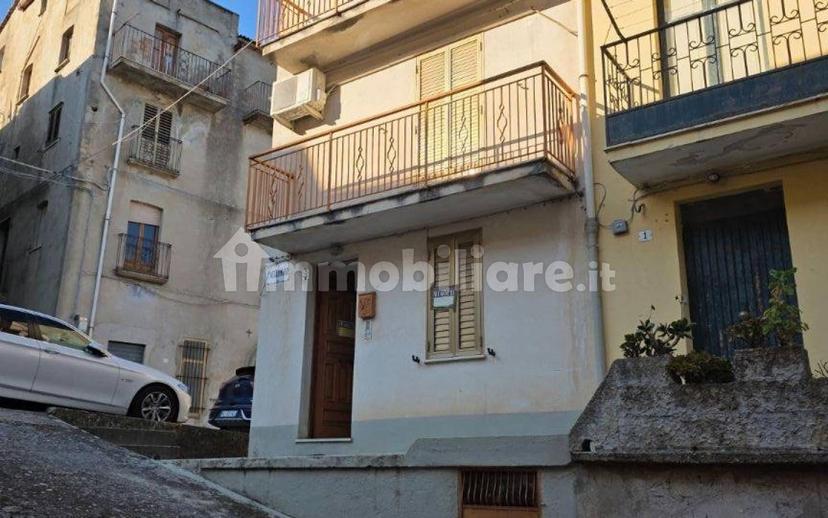 Terratetto unifamiliare 76 m², buono stato, Centro, Santa Caterina dello Ionio — foto 4 di 15