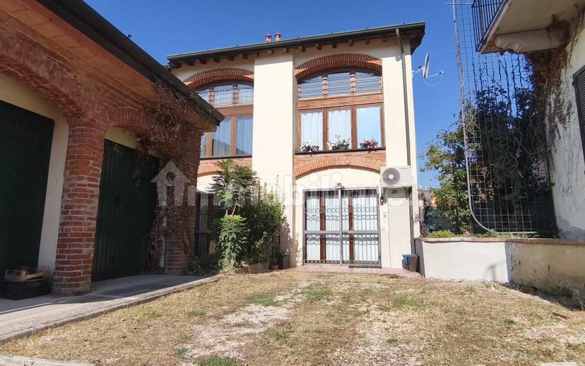 Terratetto unifamiliare via Ettore Panni 20, Centro, Castelverde — foto 6 di 18