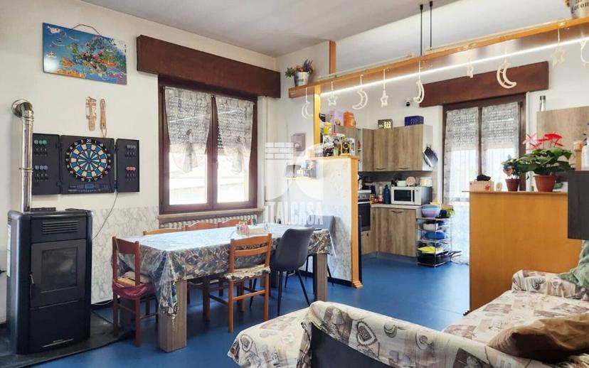 Appartamento via Borgo Milano, Villafranca di Verona — foto 12 di 32