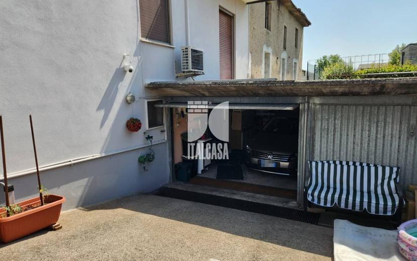 Appartamento via Borgo Milano, Villafranca di Verona — foto 6 di 32