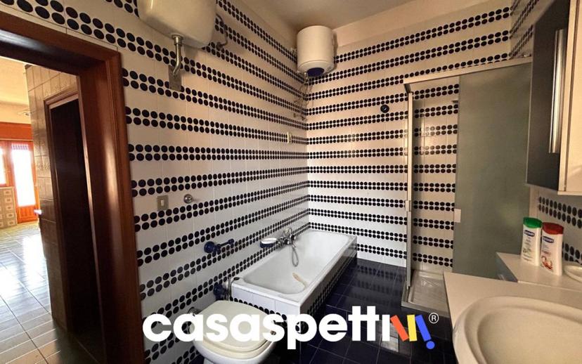 Villa bifamiliare via Giuseppe Mazzini  13, Centro, Lizzano — foto 25 di 37