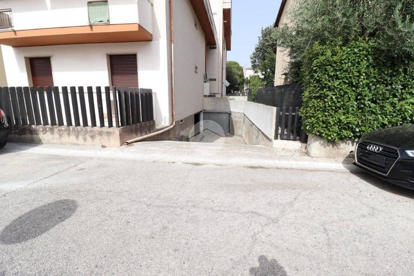 Trilocale via Marzabotto 35, Centro, Giulianova — foto 4 di 32