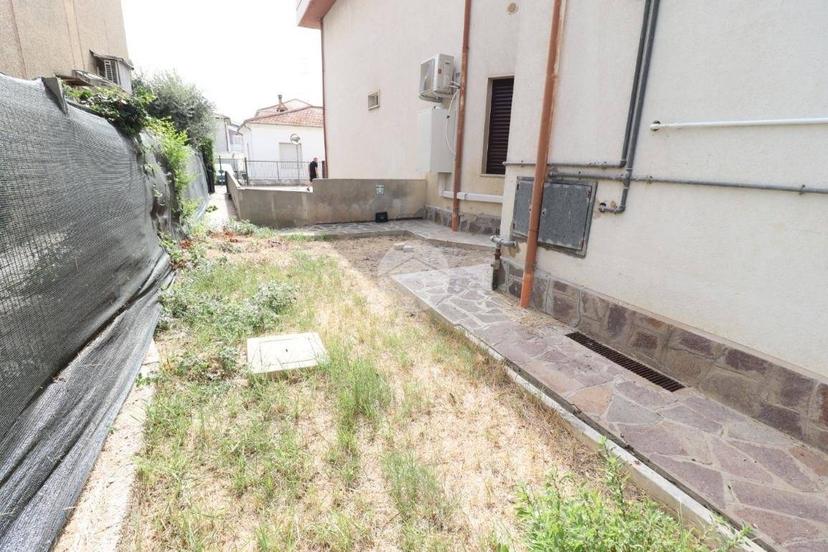 Trilocale via Marzabotto 35, Centro, Giulianova — foto 3 di 32