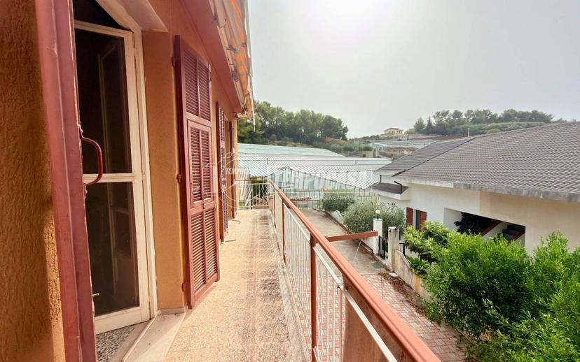 Terratetto unifamiliare Strada del colle 13, Bussana, Sanremo — foto 4 di 32