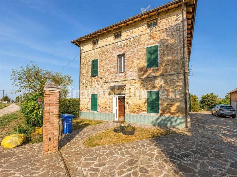 Villa bifamiliare, buono stato, 243 m², Soragna — foto 14 di 59