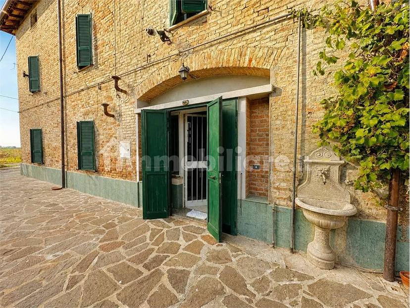 Villa bifamiliare, buono stato, 243 m², Soragna — foto 55 di 59