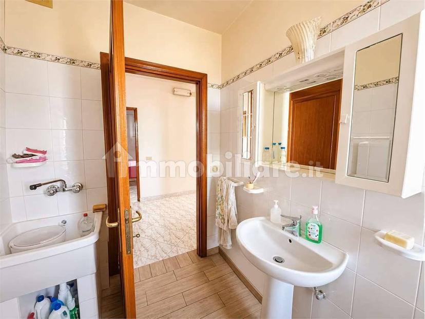 Villa bifamiliare, buono stato, 243 m², Soragna — foto 10 di 59