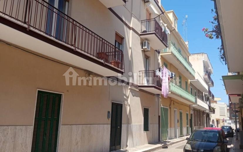 Trilocale via Vincenzo Bellezza, Centro, Bitonto — foto 15 di 23