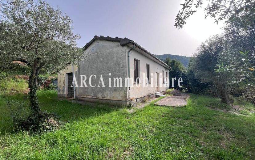 Rustico, da ristrutturare, 72 m², Pietrasanta — foto 3 di 13