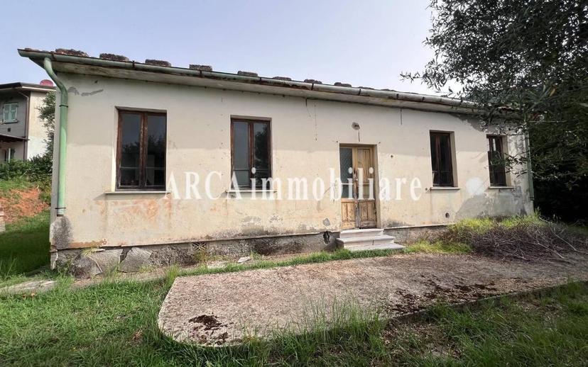 Rustico, da ristrutturare, 72 m², Pietrasanta — foto 5 di 13