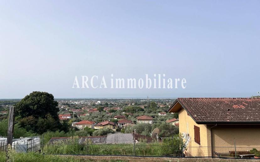 Rustico, da ristrutturare, 72 m², Pietrasanta