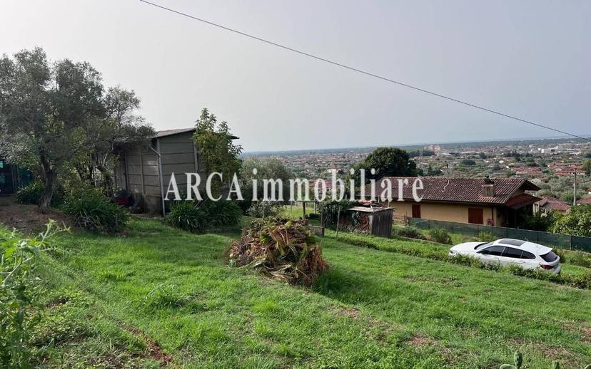 Rustico, da ristrutturare, 72 m², Pietrasanta — foto 3 di 17