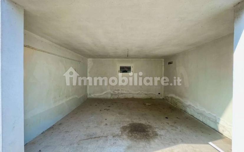 Terratetto unifamiliare 260 m², ottimo stato, San Damaso, Modena