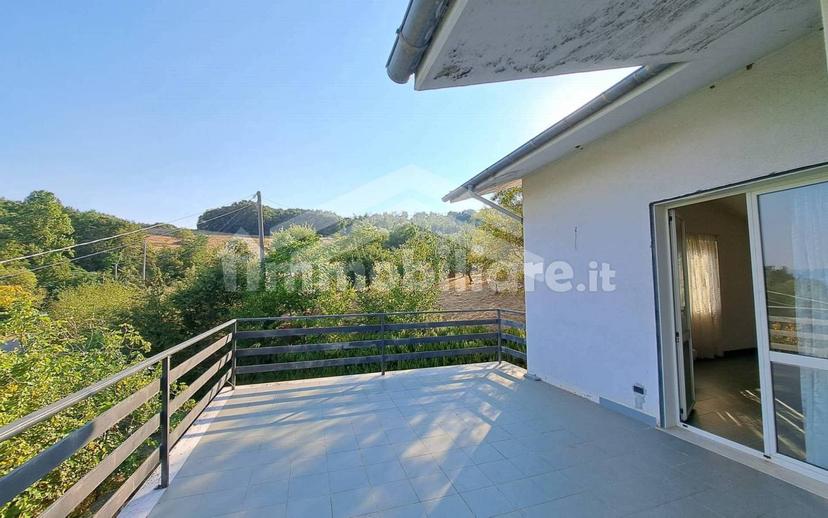Villa unifamiliare, buono stato, 97 m², Castelbottaccio — foto 9 di 33