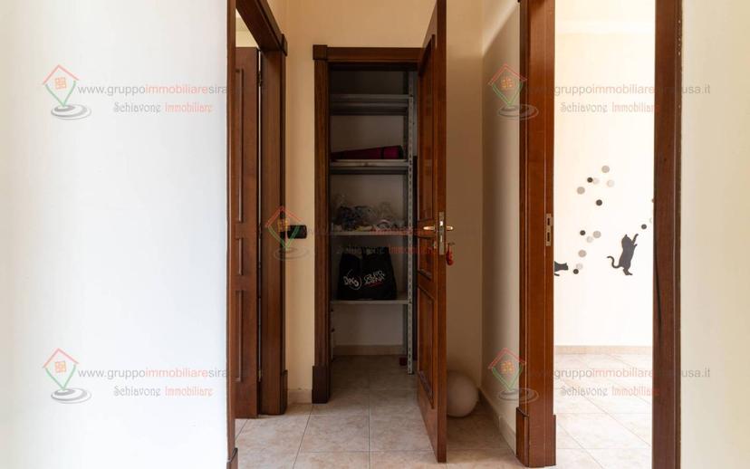 Quadrilocale buono stato, quarto piano, Tica - Zecchino, Siracusa