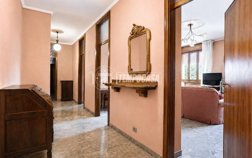 Appartamento via Giovan Battista Bellucci 3, Centro, Vignola — foto 28 di 44