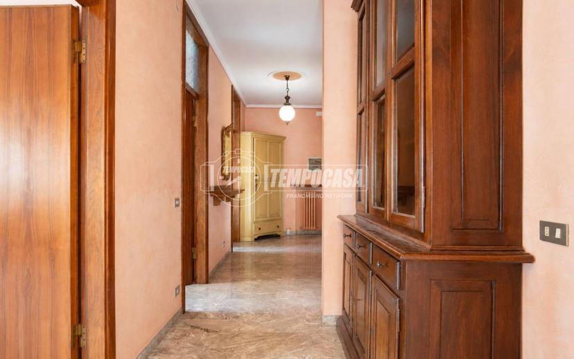 Appartamento via Giovan Battista Bellucci 3, Centro, Vignola — foto 38 di 44