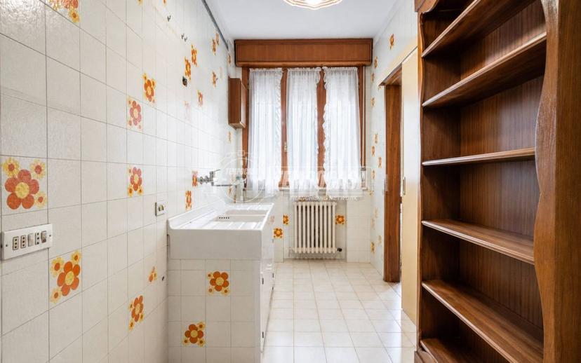 Appartamento via Giovan Battista Bellucci 3, Centro, Vignola — foto 27 di 44