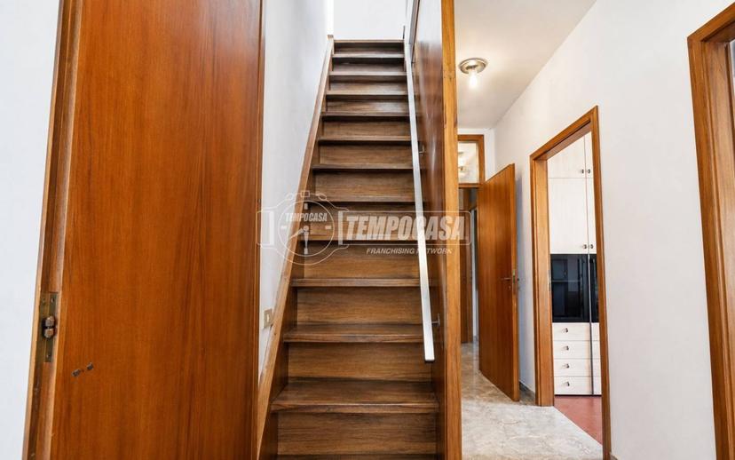 Appartamento via Giovan Battista Bellucci 3, Centro, Vignola — foto 43 di 44