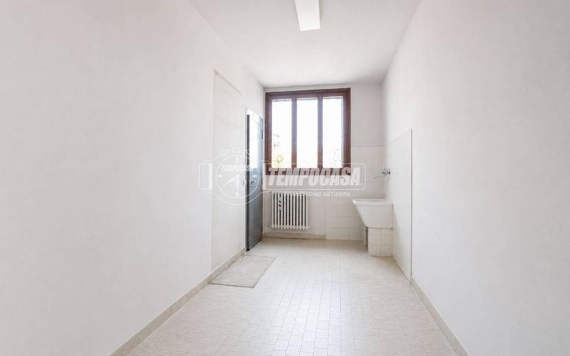 Appartamento via Giovan Battista Bellucci 3, Centro, Vignola — foto 6 di 44