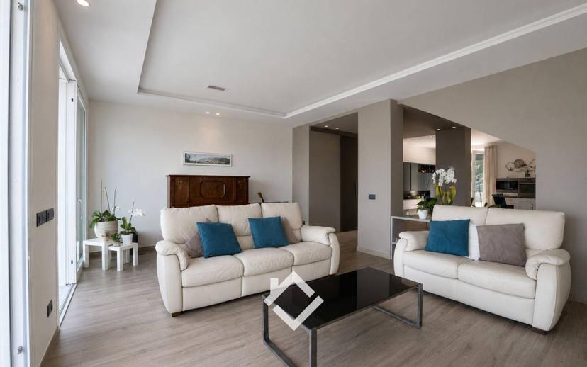 Villa unifamiliare, ottimo stato, 588 m², Centro, Ranco — foto 51 di 51