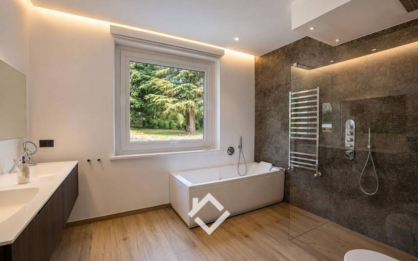 Villa unifamiliare, ottimo stato, 588 m², Centro, Ranco — foto 25 di 51