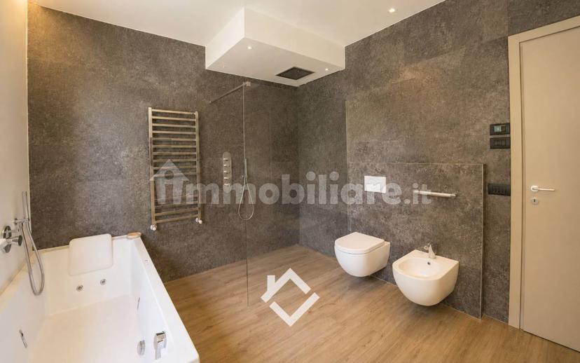 Villa unifamiliare, ottimo stato, 588 m², Centro, Ranco — foto 47 di 51